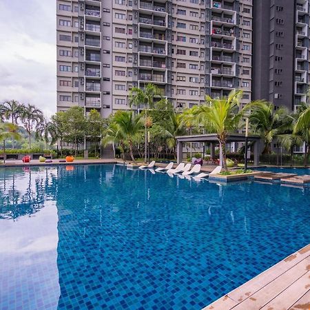 Peaceful 3-Bedroom With Pool 5 Pax - Wangsa Maju Kuala Lumpur Exterior foto