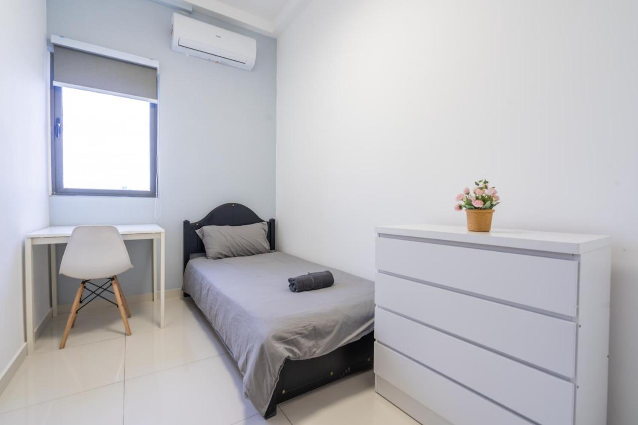 Peaceful 3-Bedroom With Pool 5 Pax - Wangsa Maju Kuala Lumpur Exterior foto
