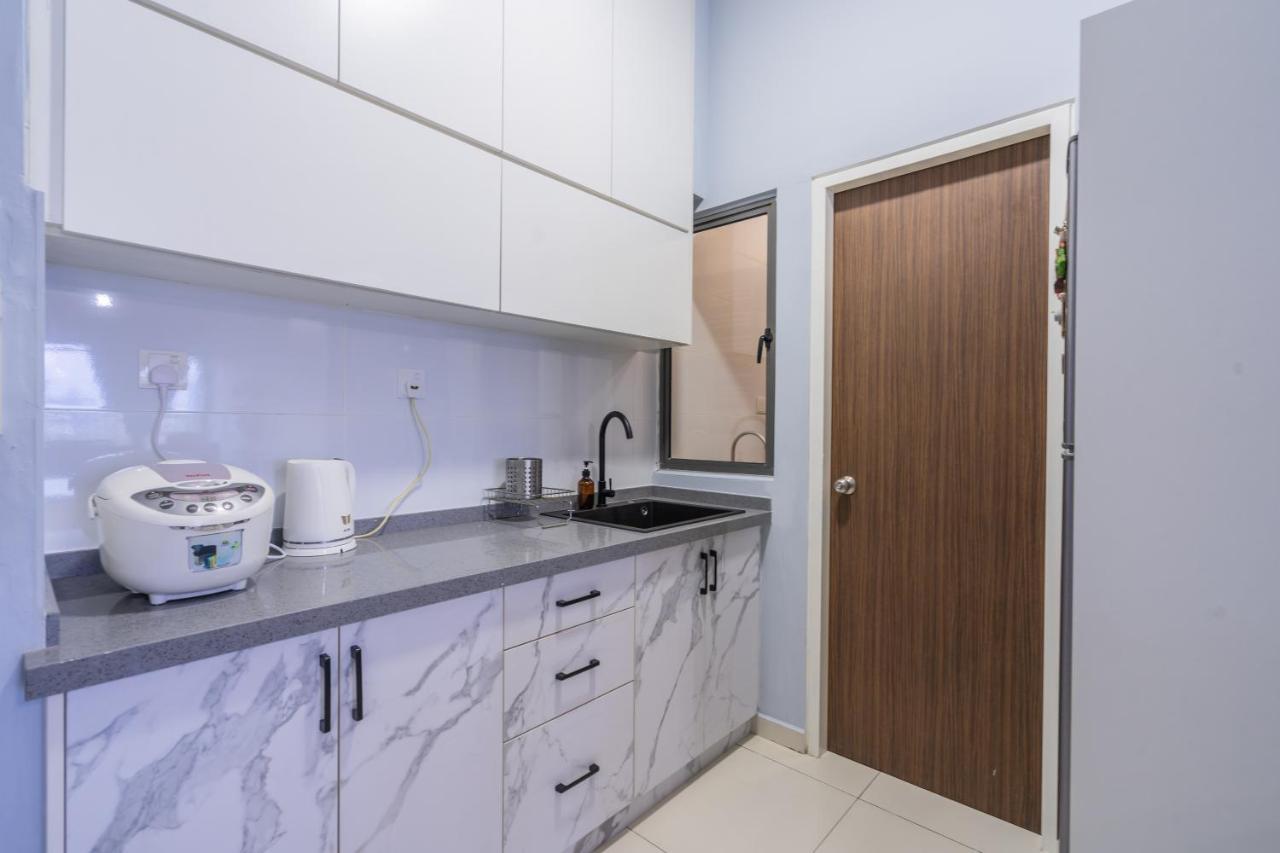 Peaceful 3-Bedroom With Pool 5 Pax - Wangsa Maju Kuala Lumpur Exterior foto